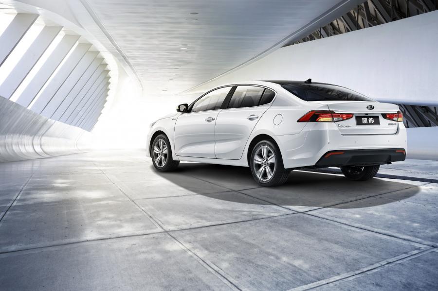  Kia K4 Cachet 2017 года  (фото 14 из 14)